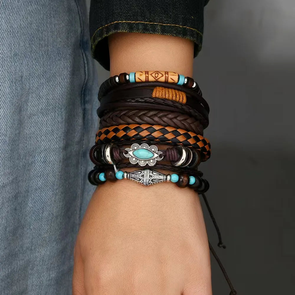 Juego de pulseras con dijes bohemios: pluma, ojo malvado, mano de Fátima y más